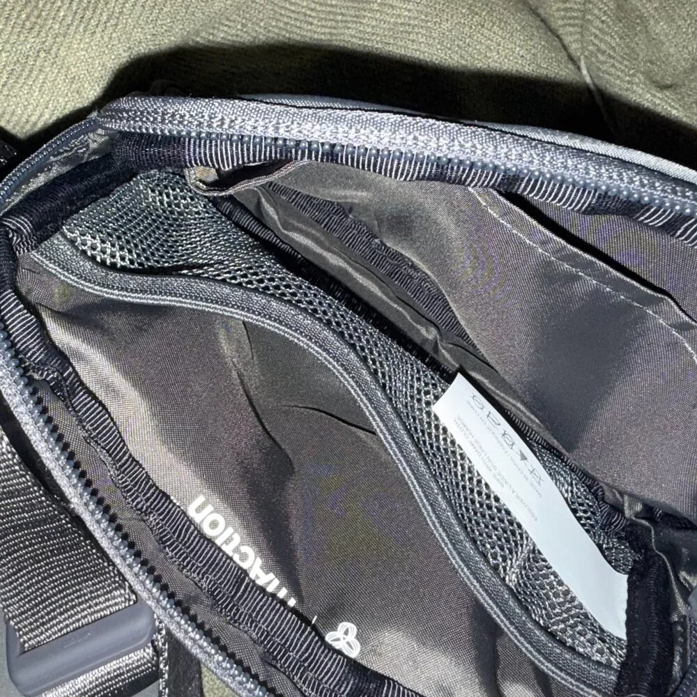 Aritzia tna belt bag - Picture 4 of 4